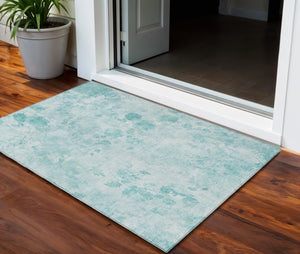 Homeroots 3' Green Floral Washable Area Rug For Indoor And Outdoor Spaces – Durable, Stylish, And Easy Care 3' X 5' Polyester 583094