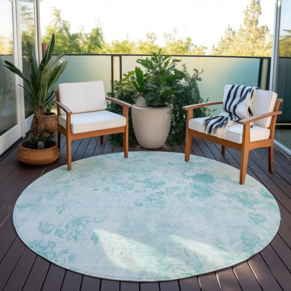 Homeroots 3' Green Floral Washable Area Rug For Indoor And Outdoor Spaces – Durable, Stylish, And Easy Care 8' Round Polyester 583096
