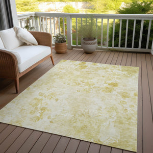 Homeroots 3' Green Floral Washable Area Rug For Indoor And Outdoor Spaces – Durable, Stylish, And Easy Care 3' X 5' Polyester 583106