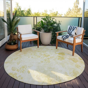 Homeroots 3' Green Floral Washable Area Rug For Indoor And Outdoor Spaces – Durable, Stylish, And Easy Care 8' Round Polyester 583108