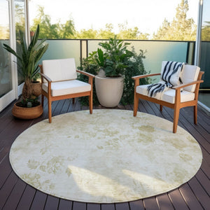 Homeroots 3' Green Floral Washable Area Rug For Indoor And Outdoor Spaces – Durable, Stylish, And Easy Care 8' Round Polyester 583114