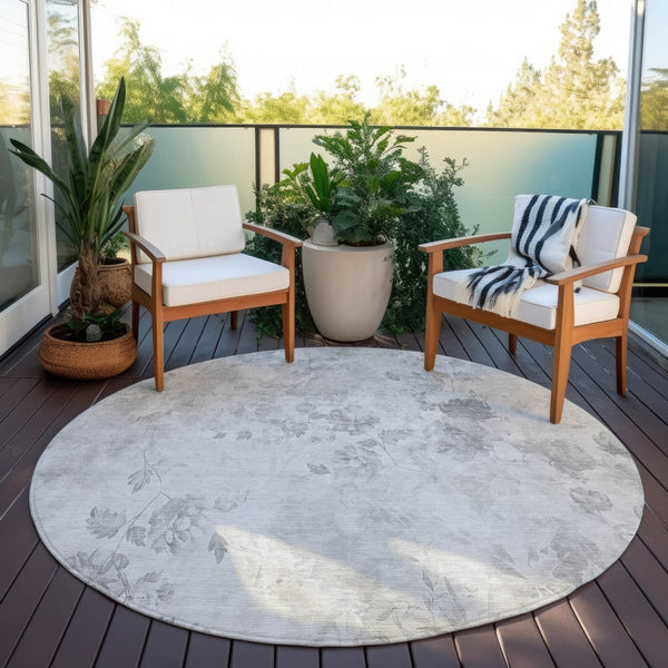 Homeroots 3' Green Floral Washable Area Rug For Indoor And Outdoor Spaces – Durable, Stylish, And Easy Care 8' Round Polyester 583138