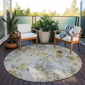 Homeroots 3' Green Floral Washable Area Rug For Indoor And Outdoor Spaces – Durable, Stylish, And Easy Care 8' Round Polyester 583150