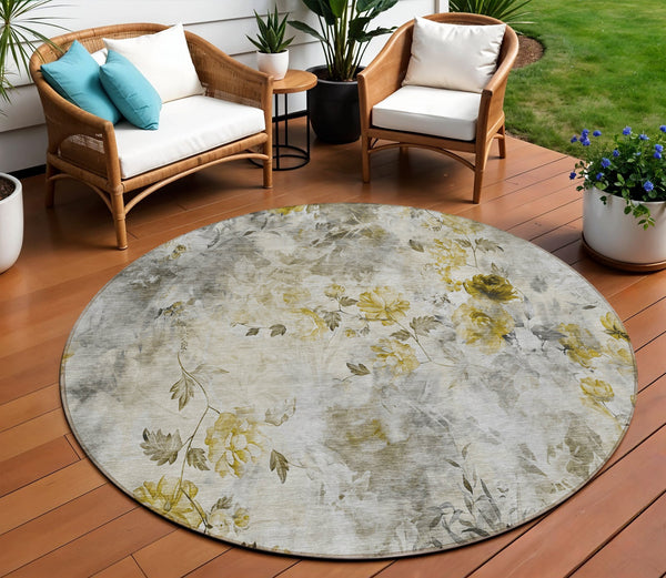 Homeroots 3' Green Floral Washable Area Rug For Indoor And Outdoor Spaces – Durable, Stylish, And Easy Care 8' Round Polyester 583150
