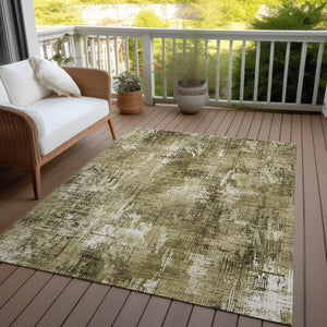 Homeroots 3' Beige Tan And Ivory Abstract Washable Indoor Outdoor Area Rug For Stylish Living Spaces 5' X 8' Polyester 583161