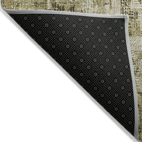 Homeroots 3' Beige Tan And Ivory Abstract Washable Indoor Outdoor Area Rug For Stylish Living Spaces 5' X 8' Polyester 583161