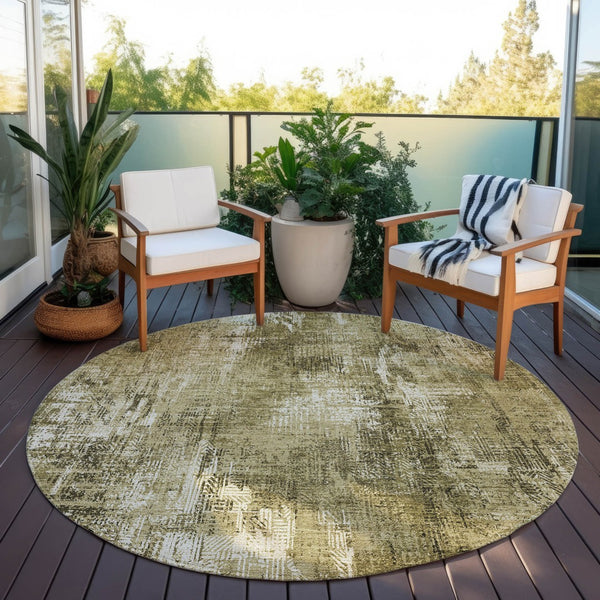 Homeroots 3' Beige Tan And Ivory Abstract Washable Indoor Outdoor Area Rug For Stylish Living Spaces 8' Round Polyester 583162