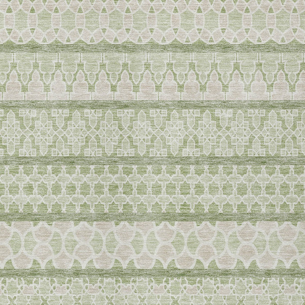 Homeroots 3' Artichoke Green Quatrefoil Washable Area Rug – Elegant Indoor Outdoor Design For Any Space 5' X 8' Polyester 583193