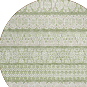 Homeroots 3' Artichoke Green Quatrefoil Washable Area Rug – Elegant Indoor Outdoor Design For Any Space 8' Round Polyester 583194