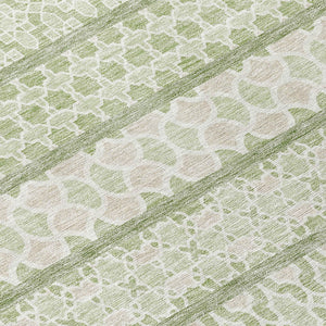 Homeroots 3' Artichoke Green Quatrefoil Washable Area Rug – Elegant Indoor Outdoor Design For Any Space 8' Round Polyester 583194