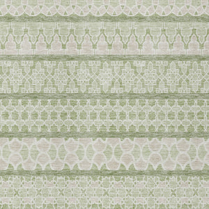 Homeroots 3' Artichoke Green Quatrefoil Washable Area Rug – Elegant Indoor Outdoor Design For Any Space 10' X 14' Polyester 583197