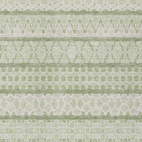 Homeroots 3' Artichoke Green Quatrefoil Washable Area Rug – Elegant Indoor Outdoor Design For Any Space 10' X 14' Polyester 583197