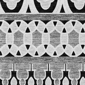 Homeroots 3' Artichoke Green Quatrefoil Washable Area Rug – Elegant Indoor Outdoor Design For Any Space 5' X 8' Polyester 583199