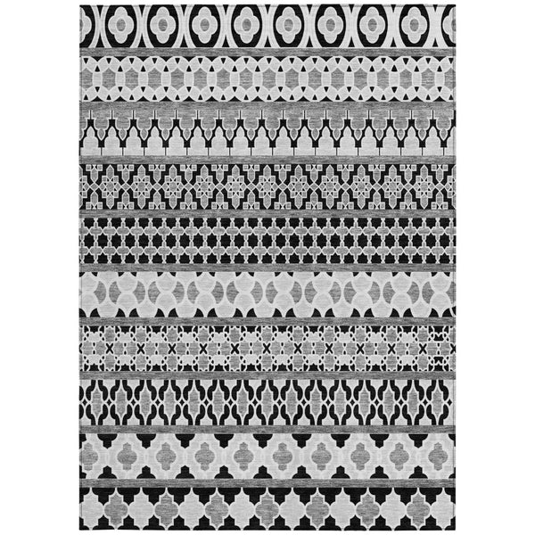 Homeroots 3' Artichoke Green Quatrefoil Washable Area Rug – Elegant Indoor Outdoor Design For Any Space 5' X 8' Polyester 583199