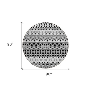 Homeroots 3' Artichoke Green Quatrefoil Washable Area Rug – Elegant Indoor Outdoor Design For Any Space 8' Round Polyester 583200