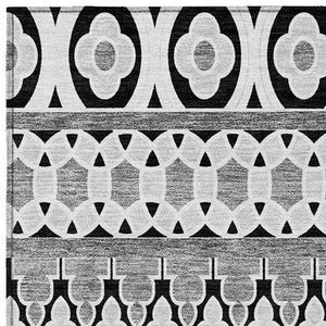 Homeroots 3' Artichoke Green Quatrefoil Washable Area Rug – Elegant Indoor Outdoor Design For Any Space 8' X 10' Polyester 583201