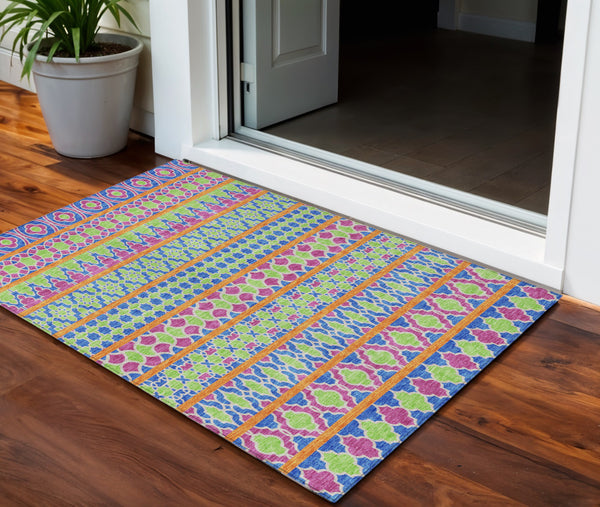 Homeroots 3' Artichoke Green Quatrefoil Washable Area Rug – Elegant Indoor Outdoor Design For Any Space 3' X 5' Polyester 583204