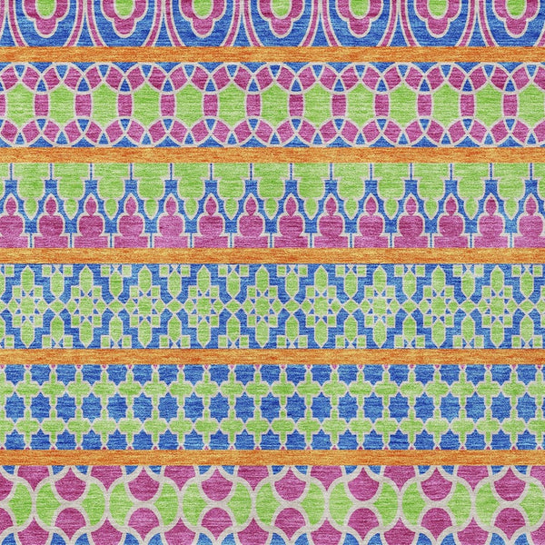 Homeroots 3' Artichoke Green Quatrefoil Washable Area Rug – Elegant Indoor Outdoor Design For Any Space 5' X 8' Polyester 583205