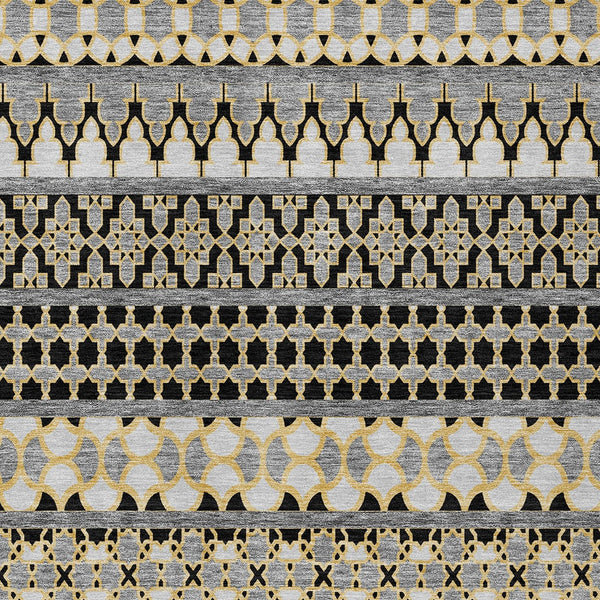 Homeroots 3' Artichoke Green Quatrefoil Washable Area Rug – Elegant Indoor Outdoor Design For Any Space 3' X 5' Polyester 583210