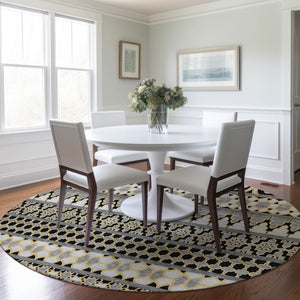 Homeroots 3' Artichoke Green Quatrefoil Washable Area Rug – Elegant Indoor Outdoor Design For Any Space 8' Round Polyester 583212