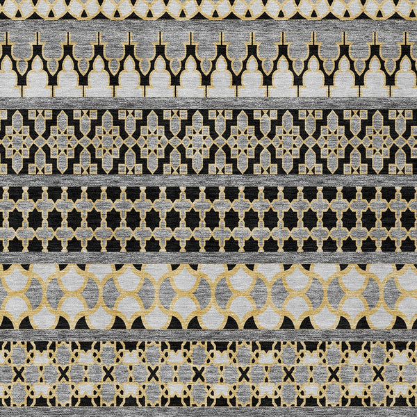 Homeroots 3' Artichoke Green Quatrefoil Washable Area Rug – Elegant Indoor Outdoor Design For Any Space 10' X 14' Polyester 583215