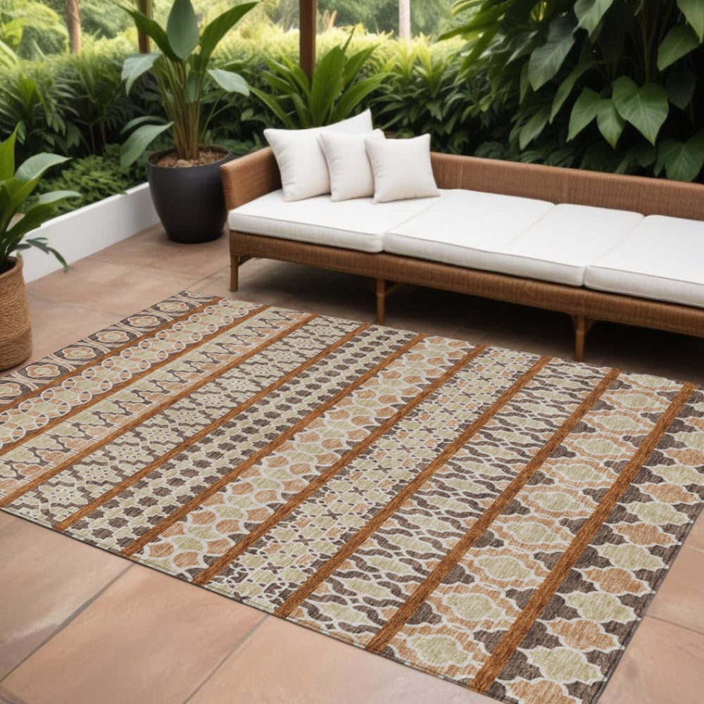 HomeRoots 9' Chocolate Taupe Quatrefoil Area Rug - Stylish, Durable, Washable for Indoor and Outdoor Use 9' X 12' 583220