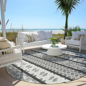 Homeroots 3' Artichoke Green Quatrefoil Washable Area Rug – Elegant Indoor Outdoor Design For Any Space 8' Round Polyester 583224