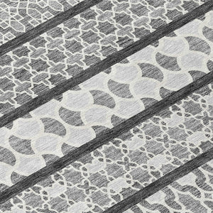 Homeroots 3' Artichoke Green Quatrefoil Washable Area Rug – Elegant Indoor Outdoor Design For Any Space 8' Round Polyester 583224