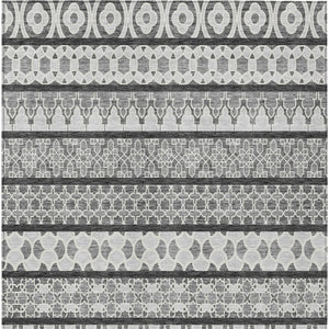 Homeroots 3' Artichoke Green Quatrefoil Washable Area Rug – Elegant Indoor Outdoor Design For Any Space 10' X 14' Polyester 583227