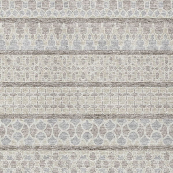 Homeroots 3' Artichoke Green Quatrefoil Washable Area Rug – Elegant Indoor Outdoor Design For Any Space 10' X 14' Polyester 583233