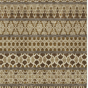 Homeroots 3' Artichoke Green Quatrefoil Washable Area Rug – Elegant Indoor Outdoor Design For Any Space 8' X 10' Polyester 583237