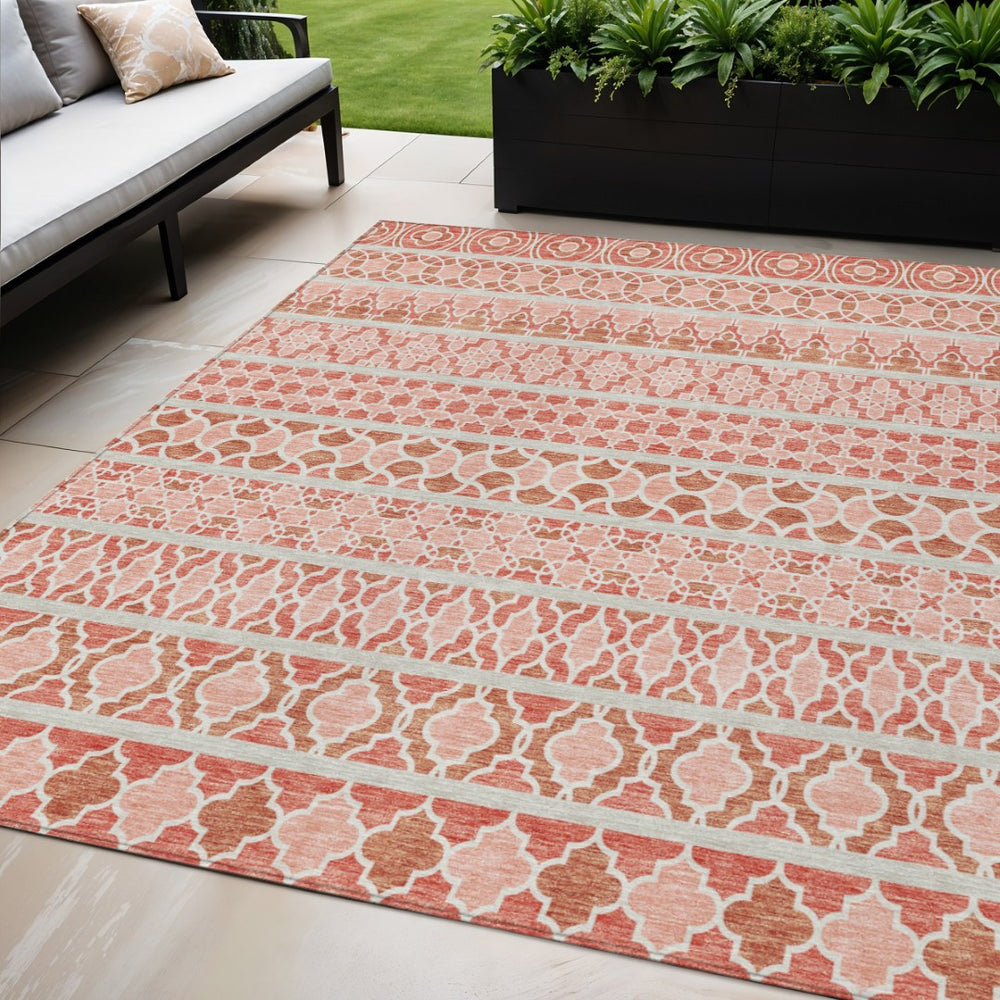 HomeRoots 5' Elegant Salmon Beige & Copper Quatrefoil Indoor-Outdoor Area Rug for High-Traffic Spaces 5' X 8' 583247