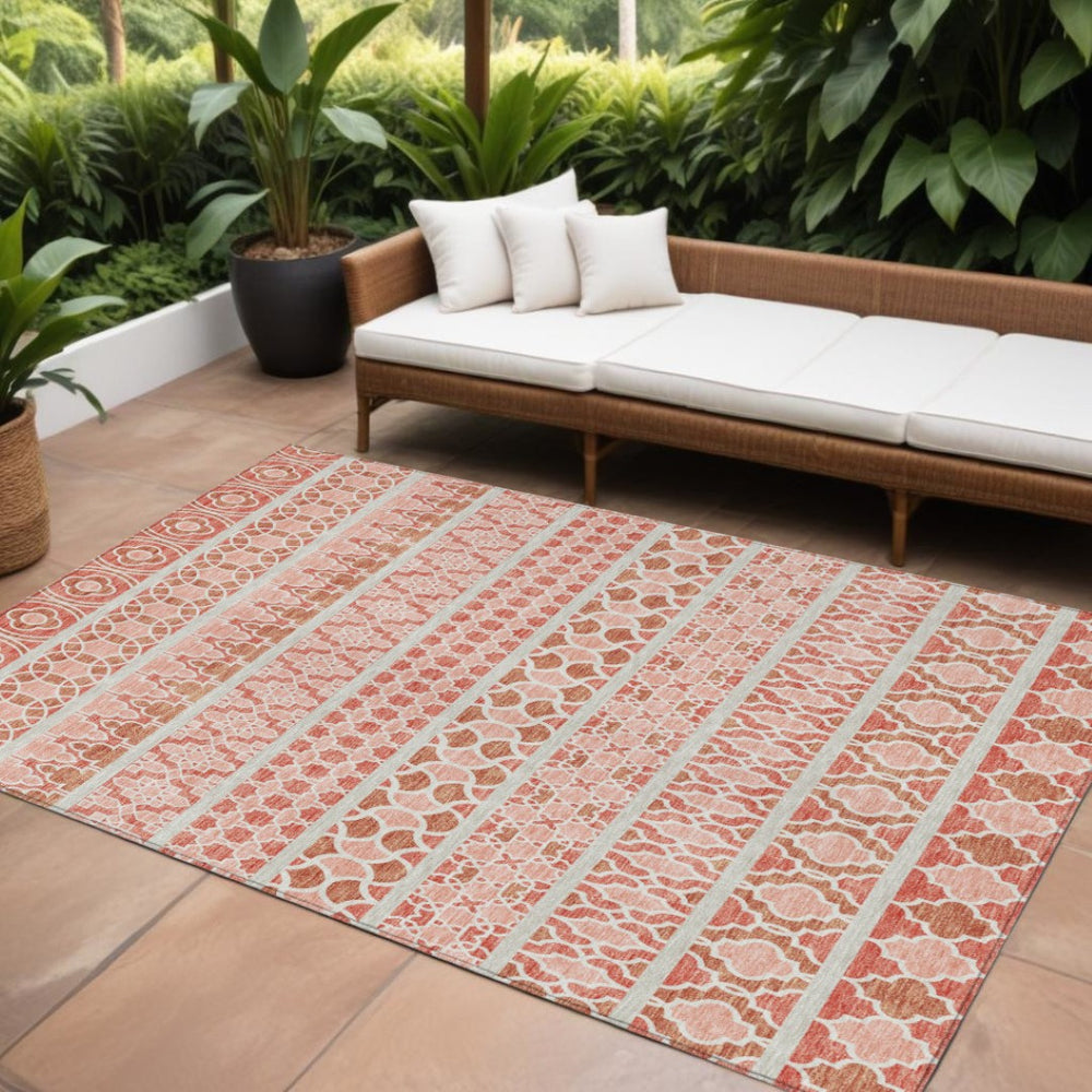 HomeRoots 9' Salmon Beige and Copper Quatrefoil Area Rug - Stylish, Durable, Washable for Indoor and Outdoor Use 9' X 12' 583250