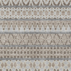 Homeroots 3' Artichoke Green Quatrefoil Washable Area Rug – Elegant Indoor Outdoor Design For Any Space 10' X 14' Polyester 583263