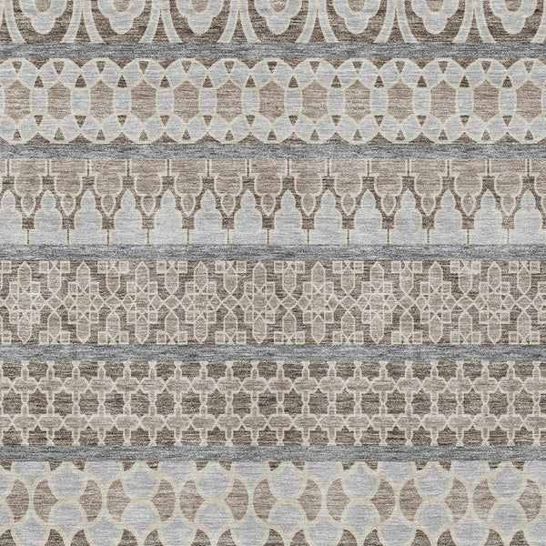 Homeroots 3' Artichoke Green Quatrefoil Washable Area Rug – Elegant Indoor Outdoor Design For Any Space 10' X 14' Polyester 583263