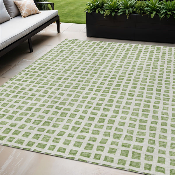 Homeroots 3' Artichoke Green And Ivory Geometric Washable Area Rug For Indoor And Outdoor Spaces, Durable Design 5' X 8' Polyester 583265