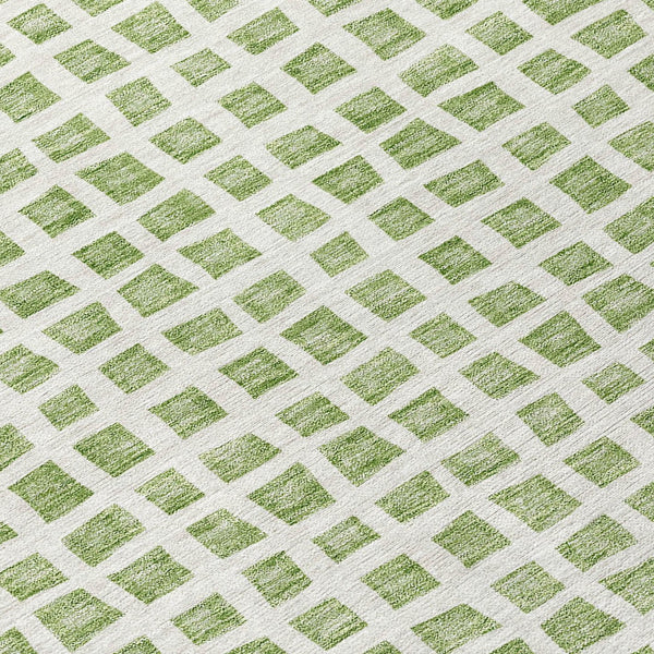 Homeroots 3' Artichoke Green And Ivory Geometric Washable Area Rug For Indoor And Outdoor Spaces, Durable Design 5' X 8' Polyester 583265