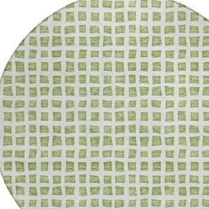 Homeroots 3' Artichoke Green And Ivory Geometric Washable Area Rug For Indoor And Outdoor Spaces, Durable Design 8' Round Polyester 583266
