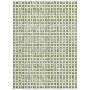 Homeroots 3' Artichoke Green And Ivory Geometric Washable Area Rug For Indoor And Outdoor Spaces, Durable Design 8' X 10' Polyester 583267