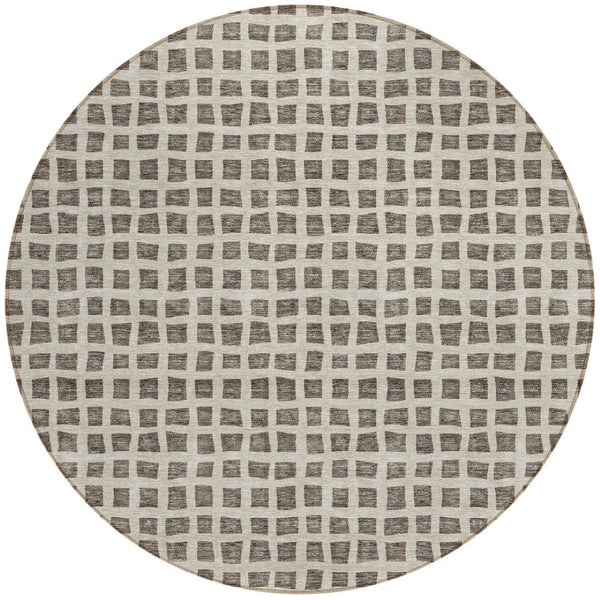 Homeroots 3' Artichoke Green And Ivory Geometric Washable Area Rug For Indoor And Outdoor Spaces, Durable Design 8' Round Polyester 583272
