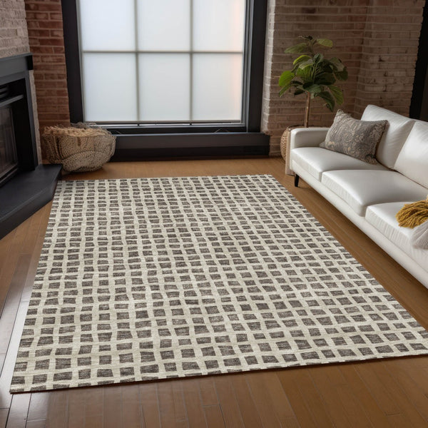 Homeroots 3' Artichoke Green And Ivory Geometric Washable Area Rug For Indoor And Outdoor Spaces, Durable Design 9' X 12' Polyester 583274