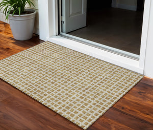 Homeroots 3' Artichoke Green And Ivory Geometric Washable Area Rug For Indoor And Outdoor Spaces, Durable Design 3' X 5' Polyester 583282