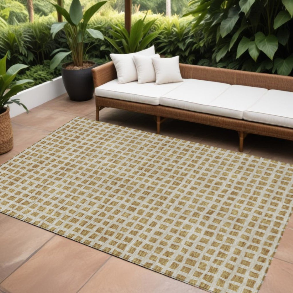 HomeRoots 9' Gold and Beige Geometric Indoor Outdoor Area Rug - Stylish, Durable, and Washable for Any Space 9' X 12' 583286