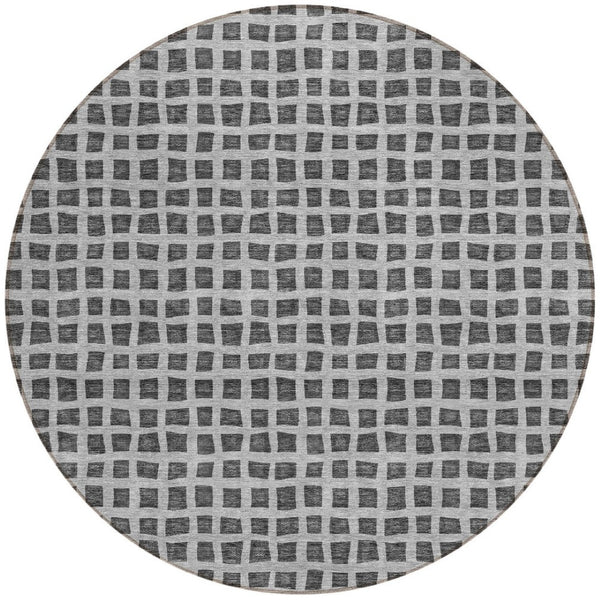 Homeroots 3' Artichoke Green And Ivory Geometric Washable Area Rug For Indoor And Outdoor Spaces, Durable Design 8' Round Polyester 583290