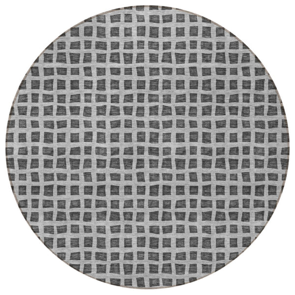 Homeroots 3' Artichoke Green And Ivory Geometric Washable Area Rug For Indoor And Outdoor Spaces, Durable Design 8' Round Polyester 583290