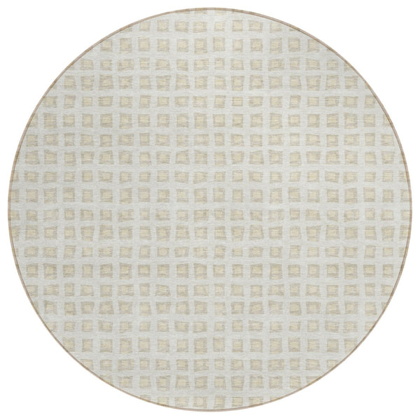 HomeRoots 5' Stylish Ivory and Beige Geometric Area Rug - Washable, Durable for Indoor and Outdoor Spaces 8' Round 583302