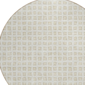Homeroots 3' Artichoke Green And Ivory Geometric Washable Area Rug For Indoor And Outdoor Spaces, Durable Design 8' Round Polyester 583302