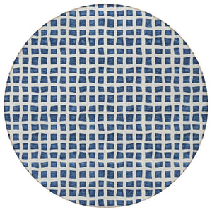 Homeroots 3' Artichoke Green And Ivory Geometric Washable Area Rug For Indoor And Outdoor Spaces, Durable Design 8' Round Polyester 583308