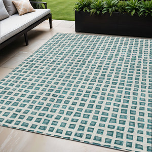 Homeroots 3' Artichoke Green And Ivory Geometric Washable Area Rug For Indoor And Outdoor Spaces, Durable Design 5' X 8' Polyester 583319