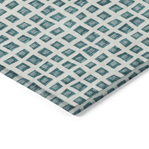 Homeroots 3' Artichoke Green And Ivory Geometric Washable Area Rug For Indoor And Outdoor Spaces, Durable Design 9' X 12' Polyester 583322